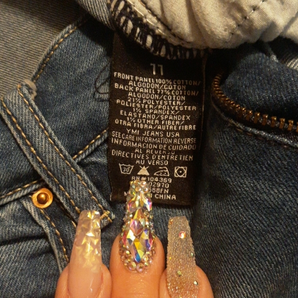 Fashion Nova Capri - Picture 3 of 5